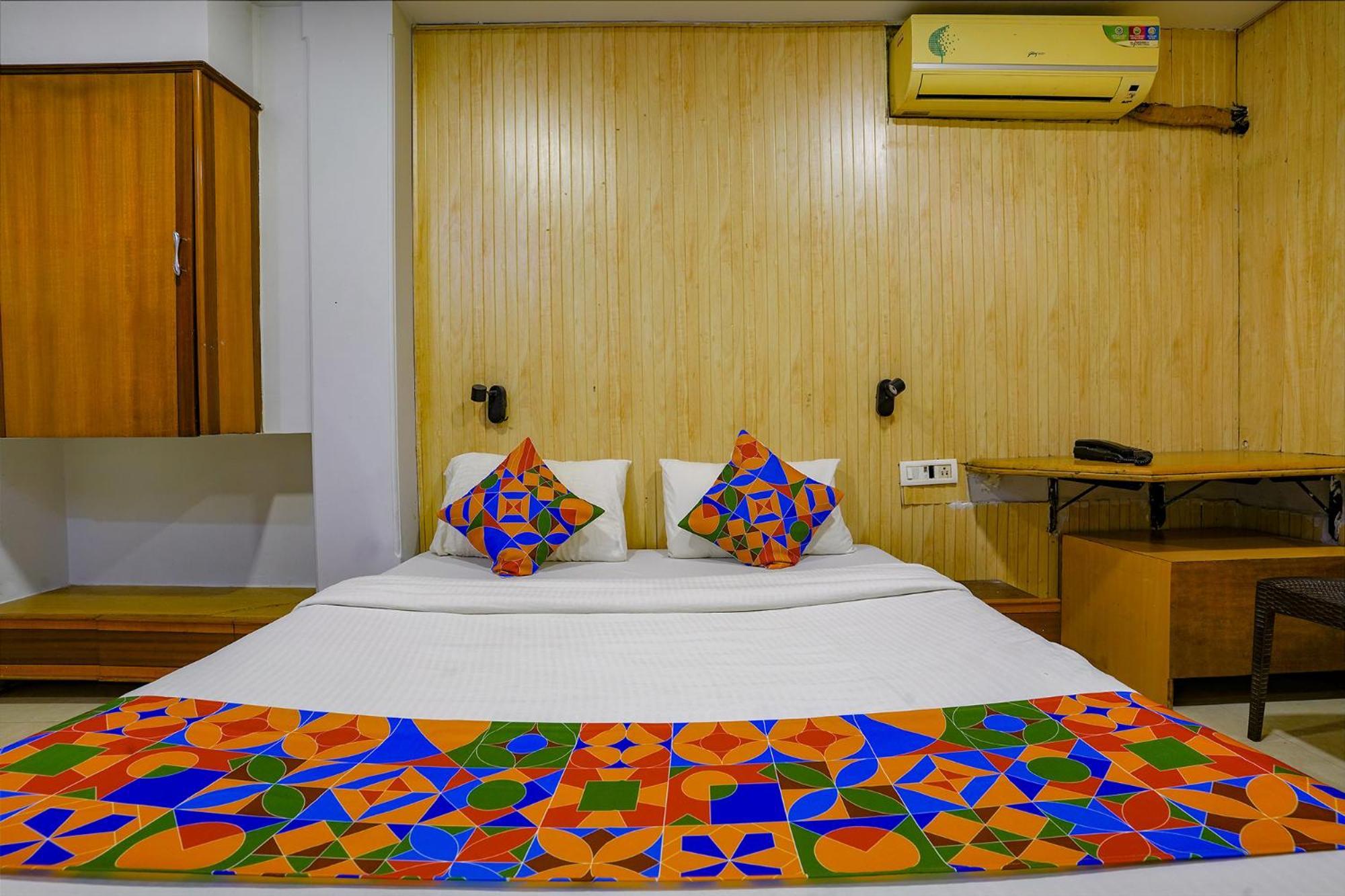 FabHotel Manas Residency Bombay Exterior foto